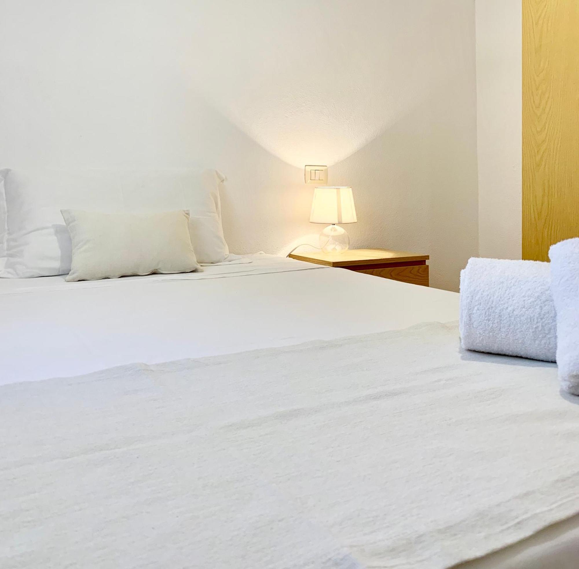 Square Inn Apartment Olbia Exterior foto